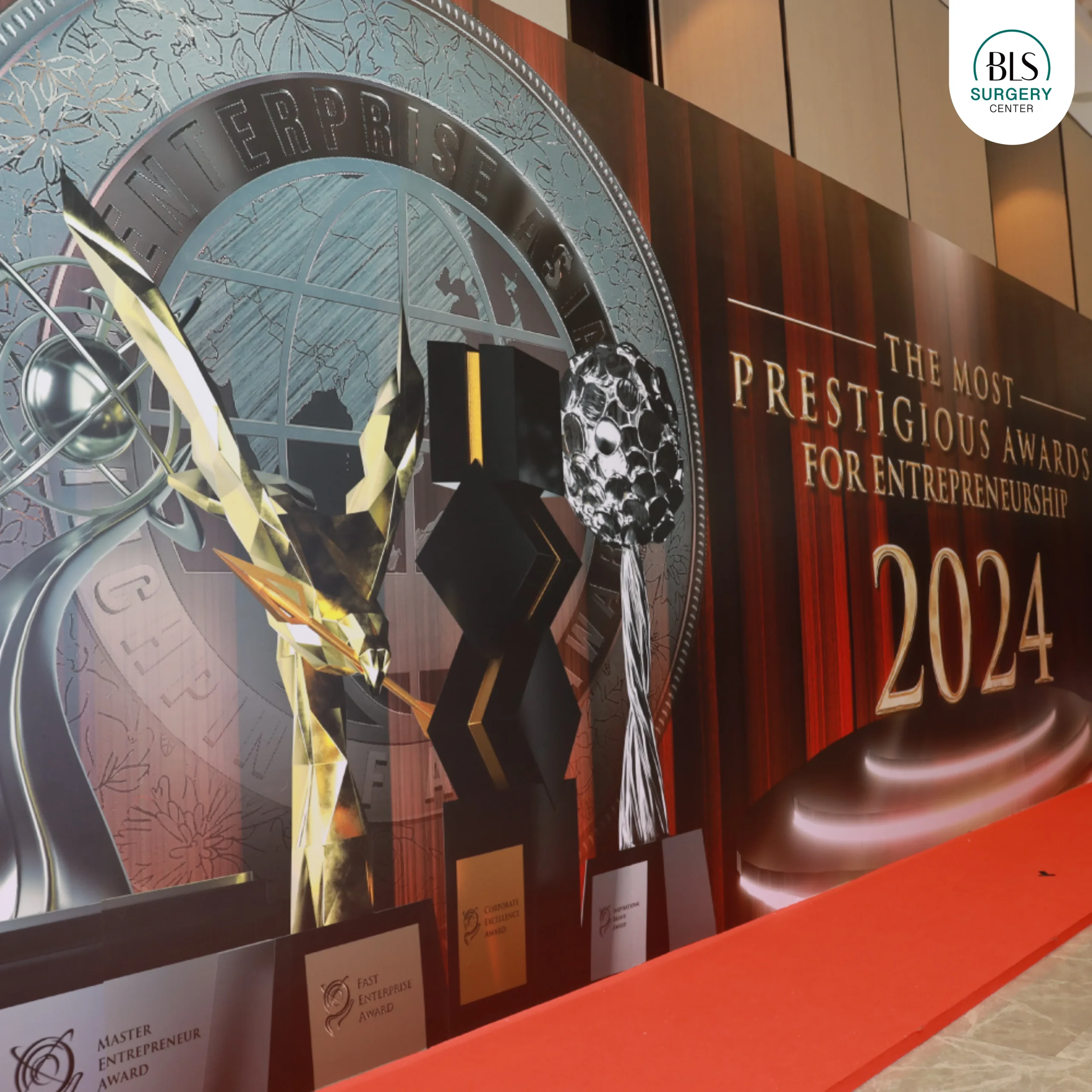 รางวัล Master Entrepreneur Award จากงาน APEA 2024 | คลินิกศัลยกรรม