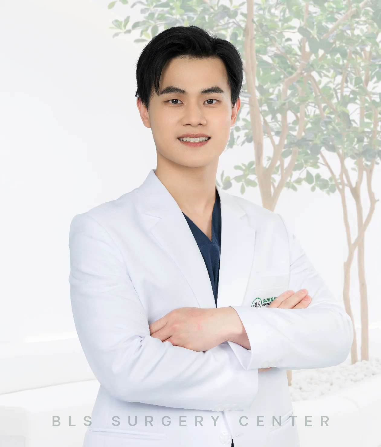 หมอเอิร์ธ นพ.ศุภกร ตั้งจิรคภัณฑ์
